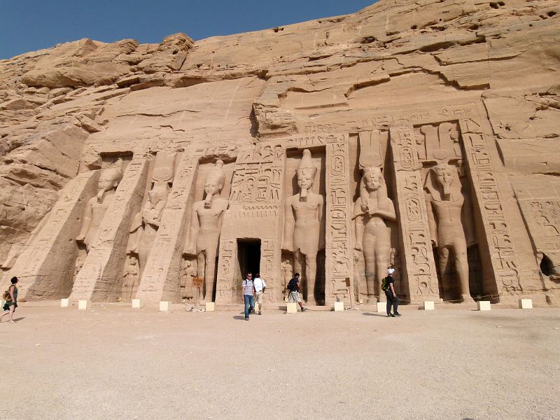 Abou Simbel Temple Nefertari 0833.JPG